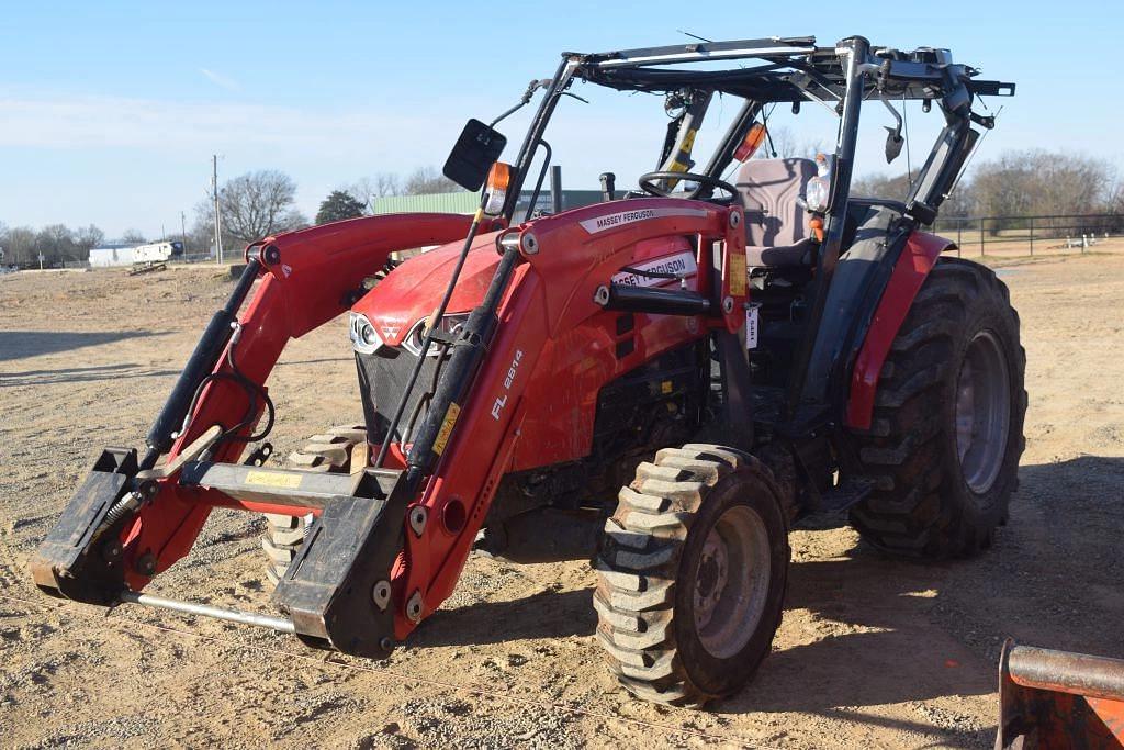 Image of Massey Ferguson 2860M Primary image