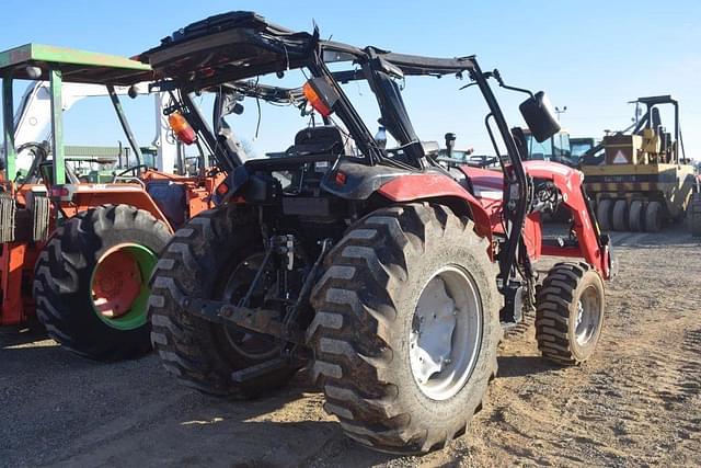 Image of Massey Ferguson 2860M equipment image 2