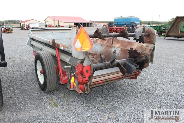 Image of Massey Ferguson 3722 equipment image 3