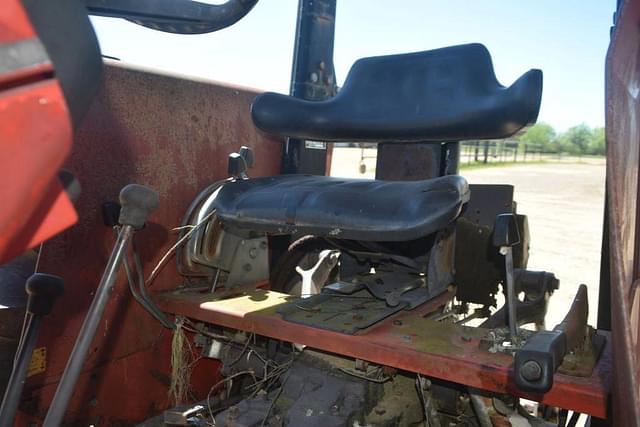 Image of Massey Ferguson 383 equipment image 4