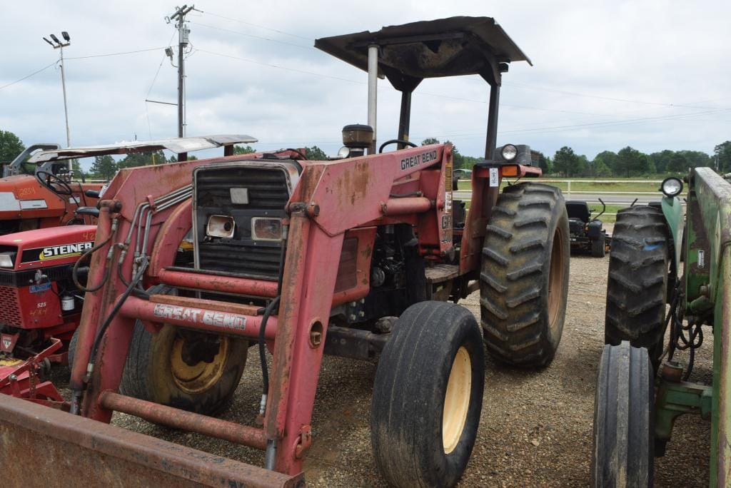 Main image Massey Ferguson 383