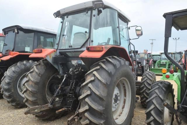 Image of Massey Ferguson 4243 equipment image 2