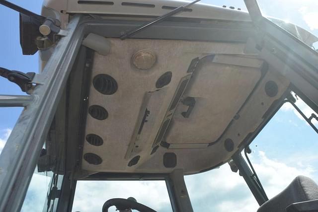 Image of Massey Ferguson 4263 equipment image 4