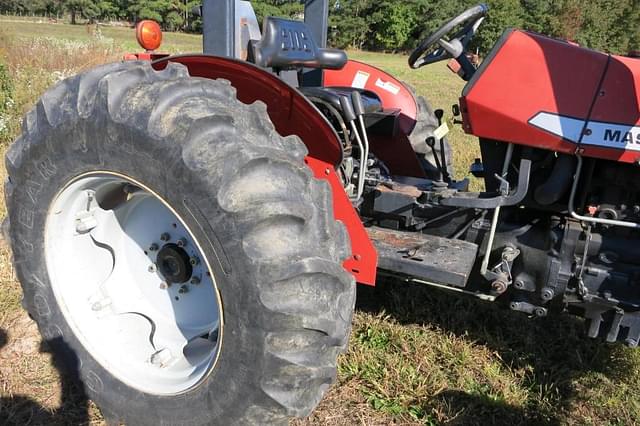 Image of Massey Ferguson 451 equipment image 4