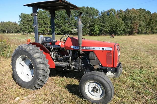 Image of Massey Ferguson 451 equipment image 1