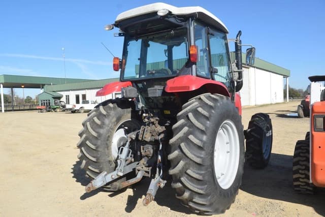 Image of Massey Ferguson 4607M equipment image 2