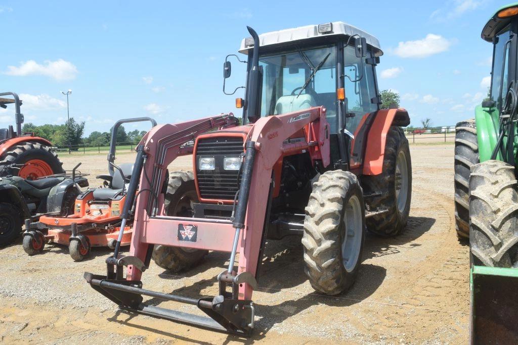 Image of Massey Ferguson 471 Primary image