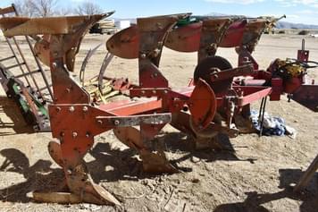 Main image Massey Ferguson 570