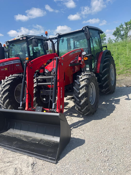 Image of Massey Ferguson 5711D Primary image