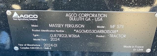Image of Massey Ferguson 5711D equipment image 4
