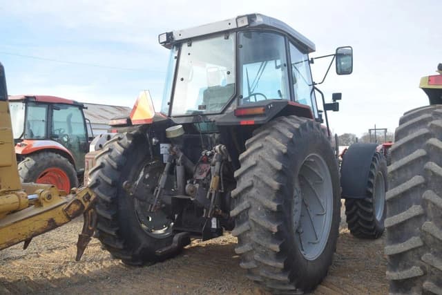 Image of Massey Ferguson 6170 equipment image 2