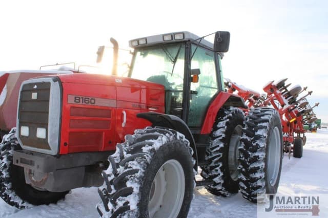 Image of Massey Ferguson 8160 equipment image 1