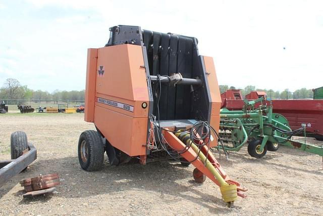 Image of Massey Ferguson 828 equipment image 1
