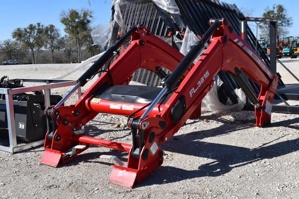 Massey Ferguson FL3615 Equipment Image0