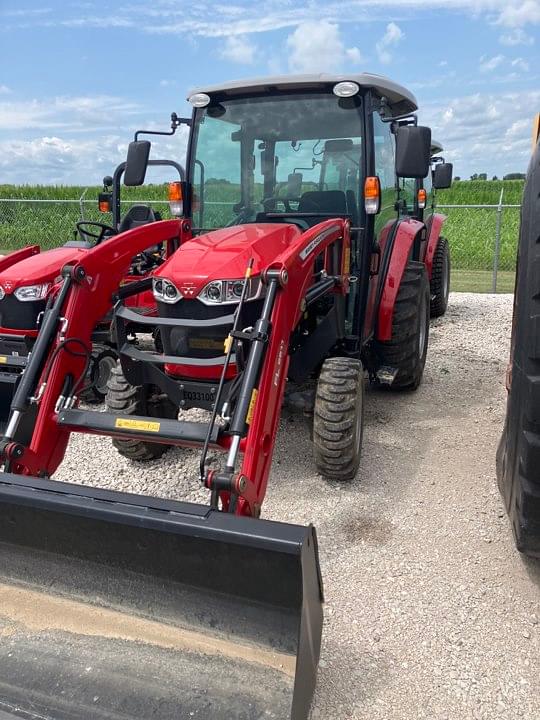 Image of Massey Ferguson 1835M equipment image 1