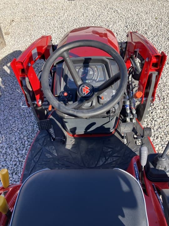 Image of Massey Ferguson 1GC.25 equipment image 4