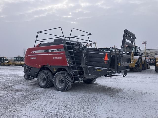 Image of Massey Ferguson 2270XD equipment image 4