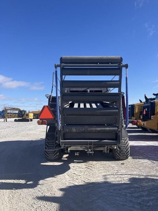 Image of Massey Ferguson 2270XD equipment image 4