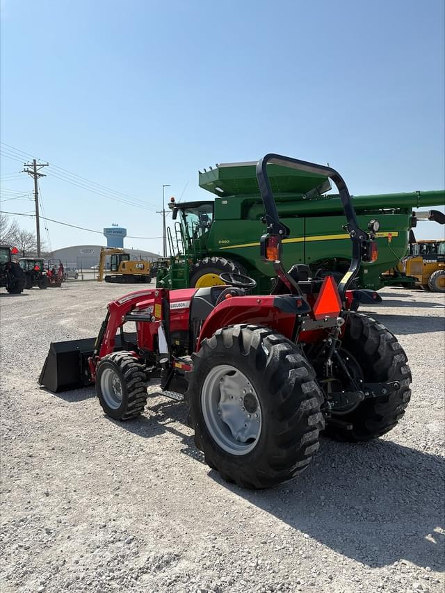 Image of Massey Ferguson 2850M equipment image 2