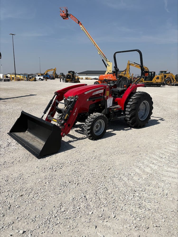 2022 Massey Ferguson 2850M Equipment Image0