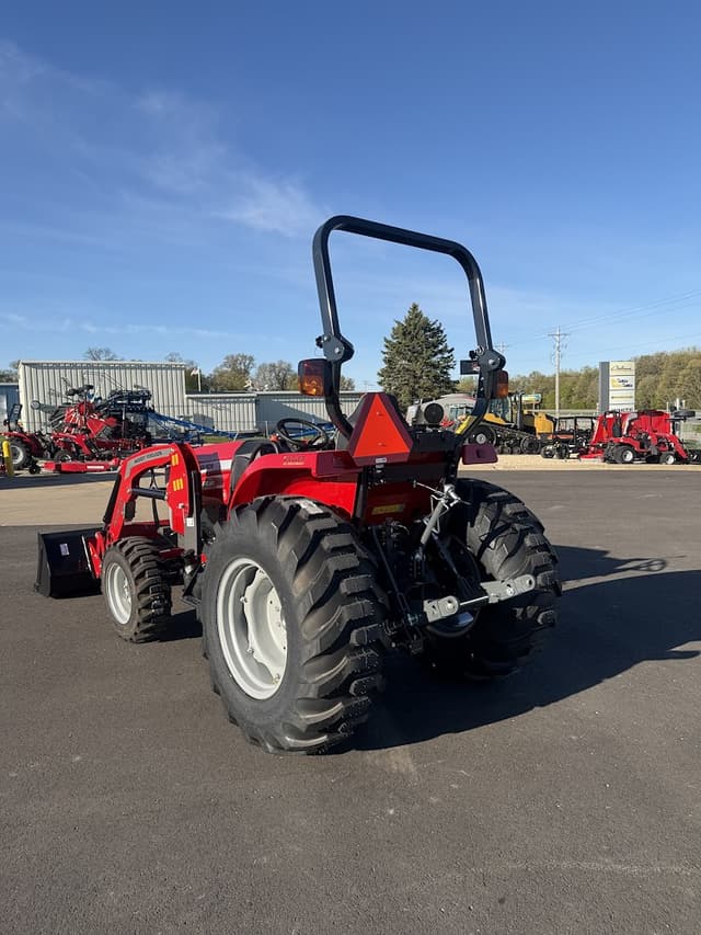 Image of Massey Ferguson 2E.60 equipment image 4