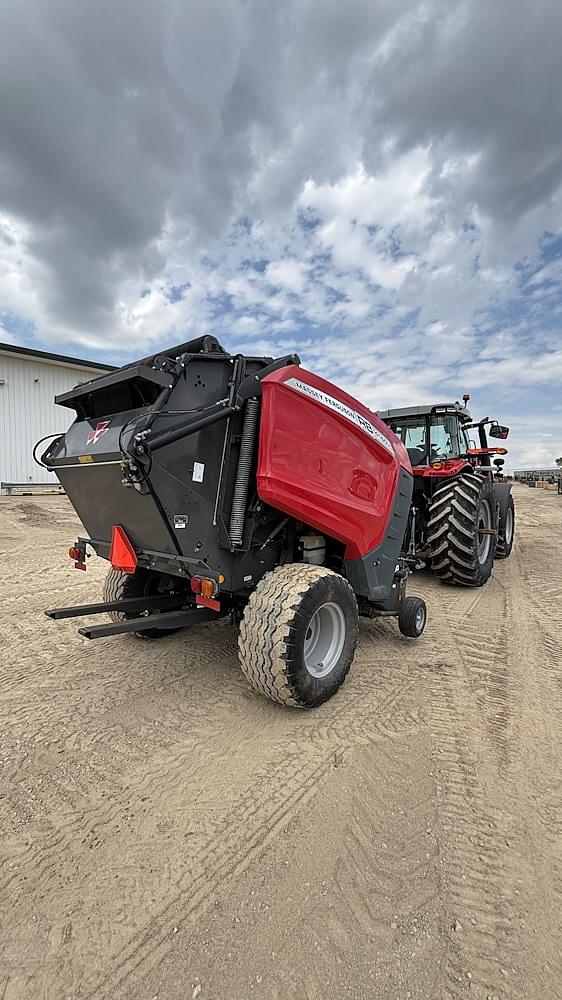Image of Massey Ferguson RB4160V equipment image 4