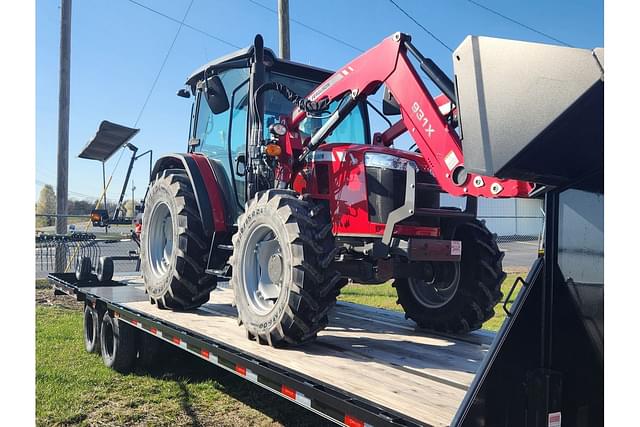 Image of Massey Ferguson 4707 equipment image 1