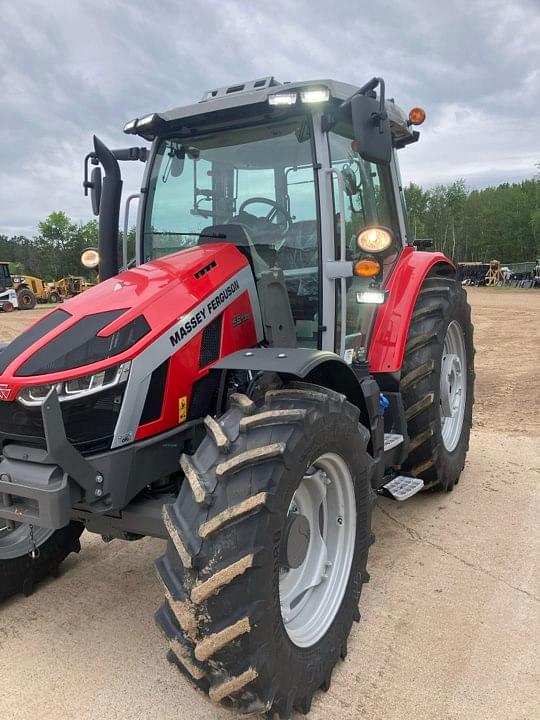 Image of Massey Ferguson 5S.135 Image 0