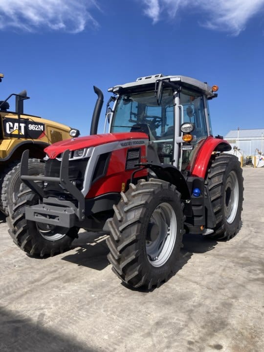 Main image Massey Ferguson 6S.145