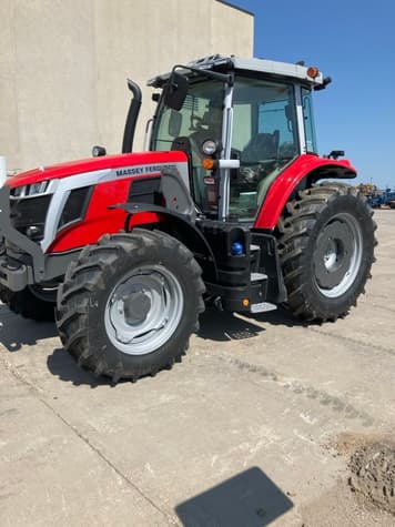 Main image Massey Ferguson 6S.145