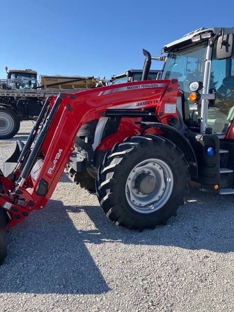 Image of Massey Ferguson 6S.165 Image 1