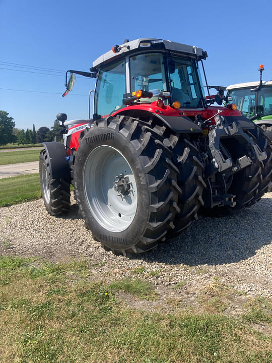 Image of Massey Ferguson 7S.210 equipment image 1