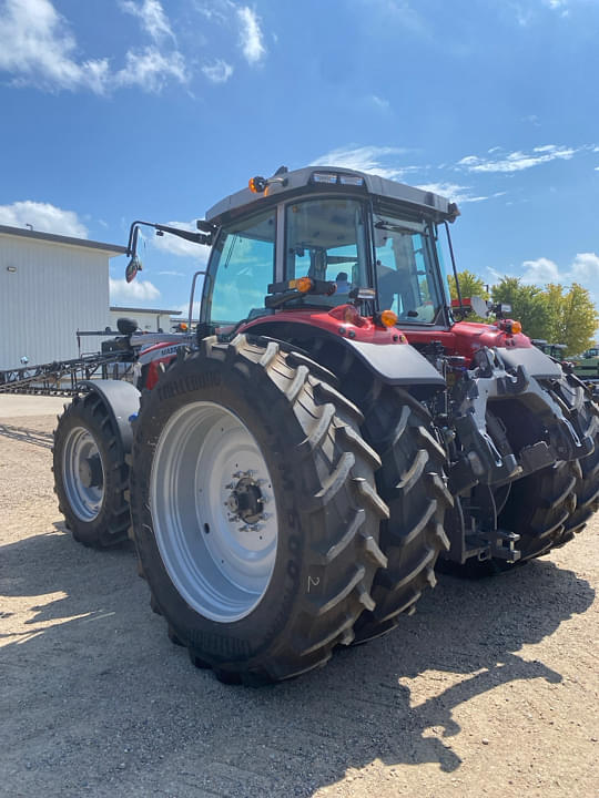 Image of Massey Ferguson 7S.210 equipment image 3