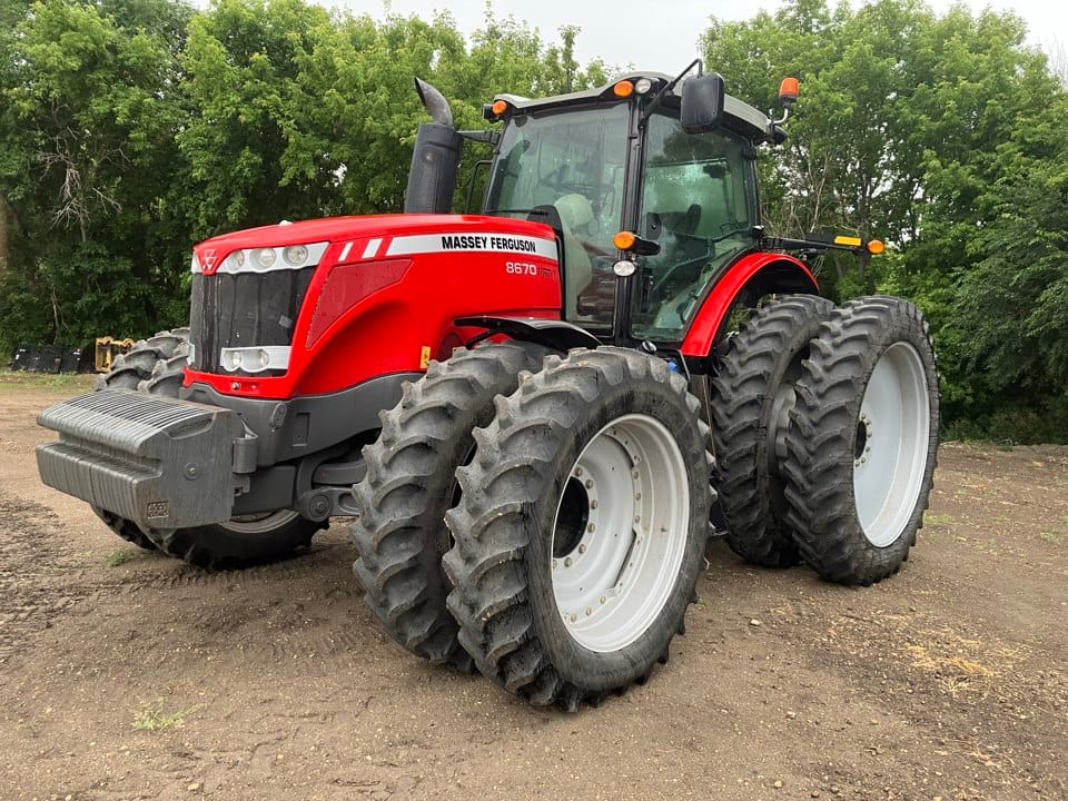 2012 Massey Ferguson 8670 Equipment Image0