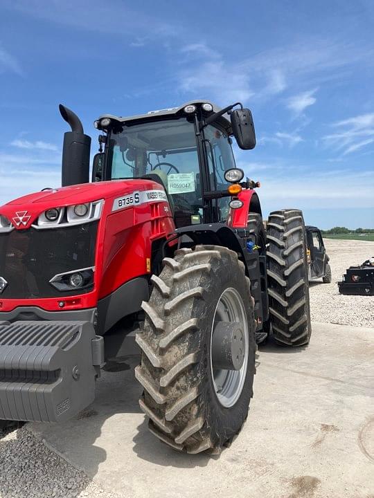 Image of Massey Ferguson 8735S Primary image