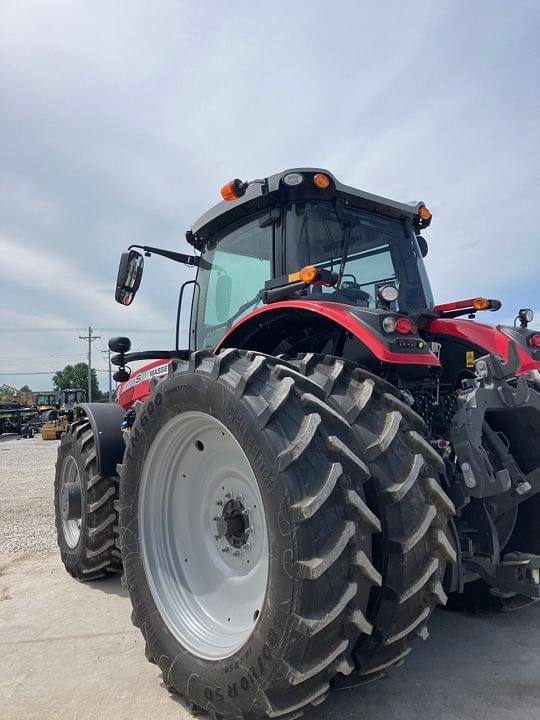 Image of Massey Ferguson 8735S equipment image 2