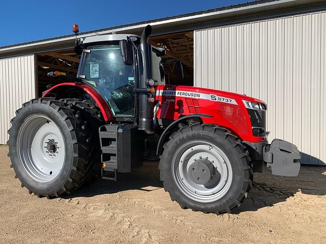 Image of Massey Ferguson 8737 equipment image 4