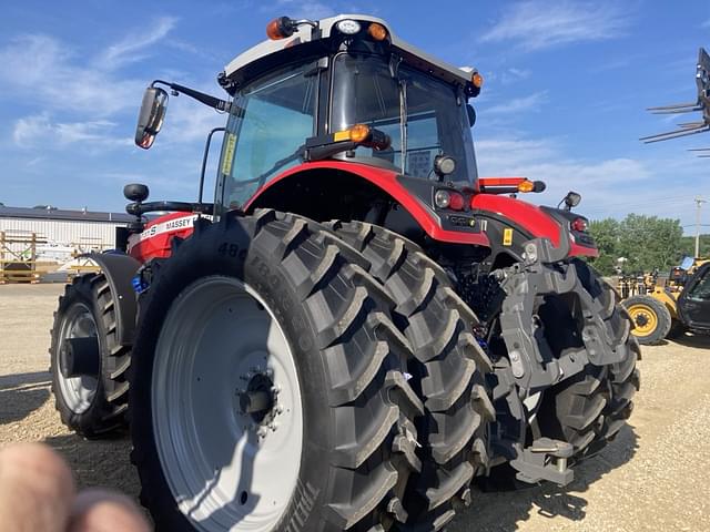 Image of Massey Ferguson 8737S equipment image 2