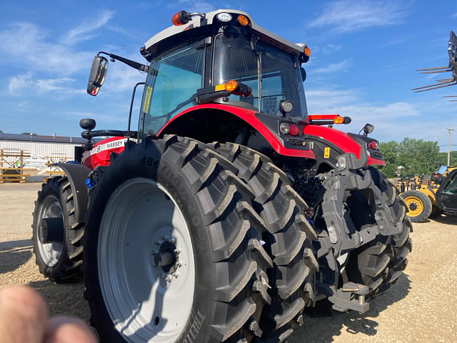 Image of Massey Ferguson 8737S equipment image 2