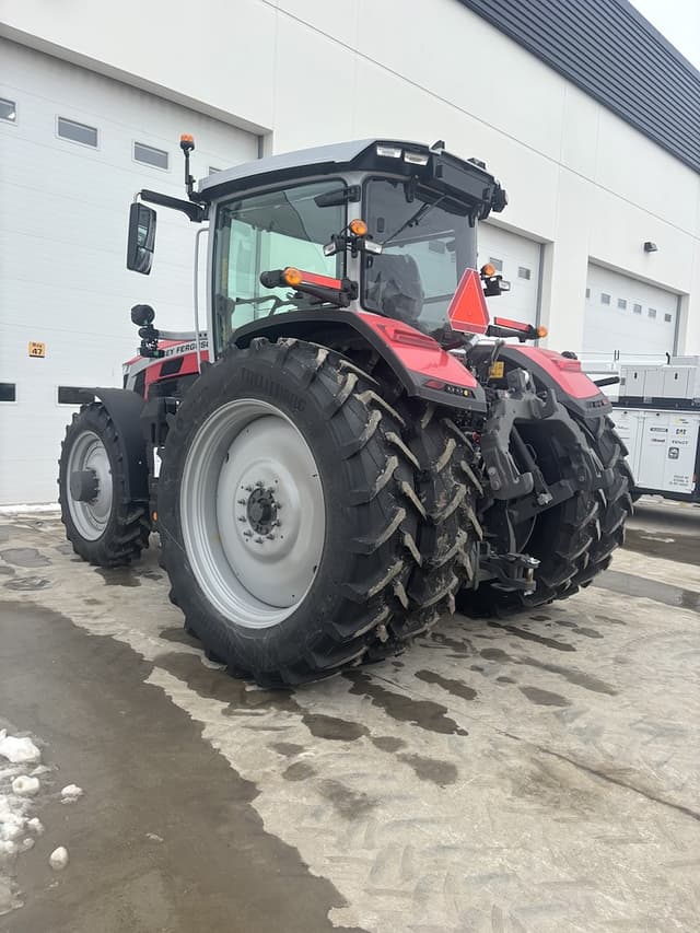 Image of Massey Ferguson 8S.305 equipment image 1