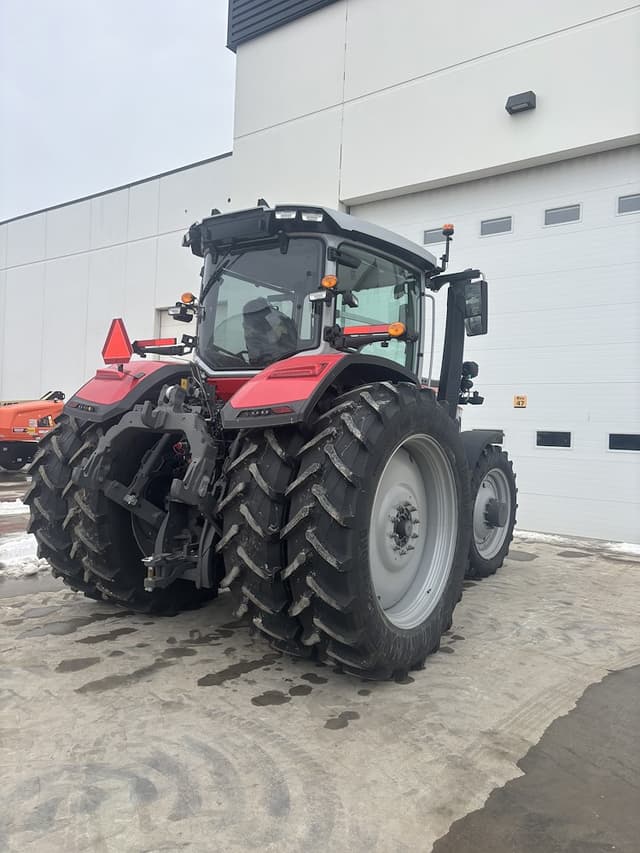 Image of Massey Ferguson 8S.305 equipment image 3