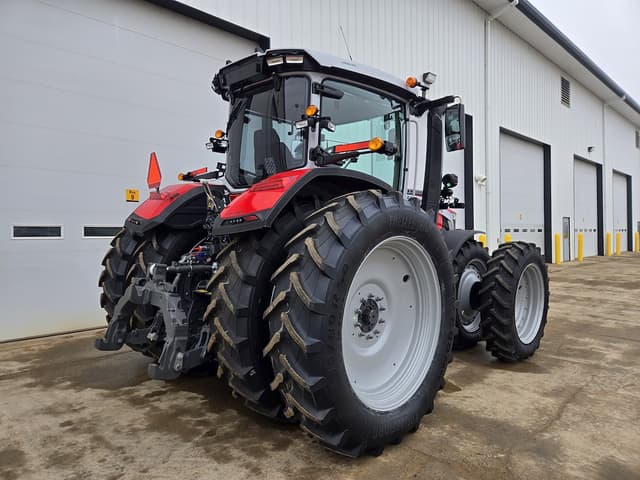 Image of Massey Ferguson 8S.305 equipment image 4