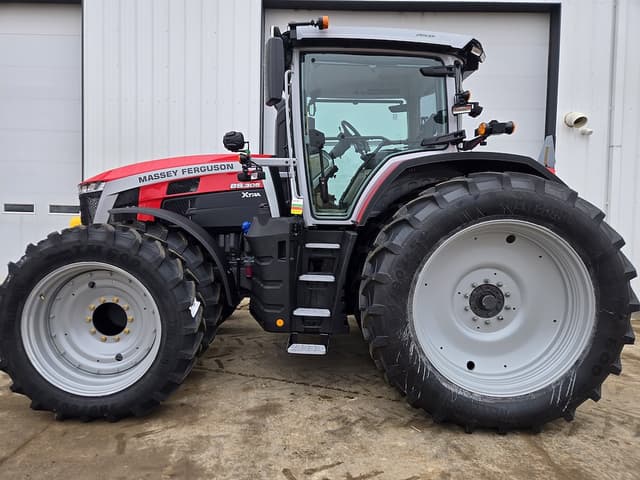 Image of Massey Ferguson 8S.305 equipment image 1