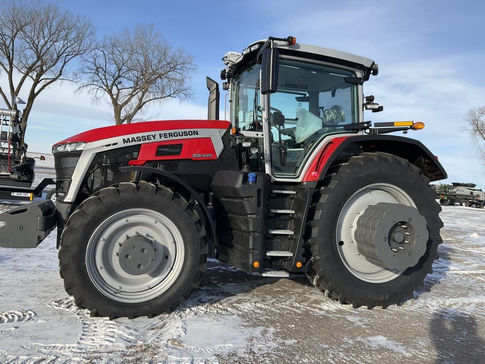 Image of Massey Ferguson 9S.425 Image 1