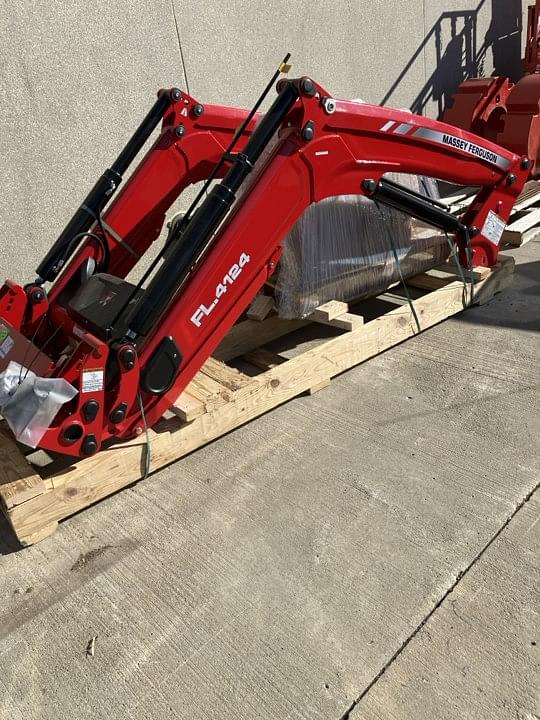 Image of Massey Ferguson FL4124 Primary image