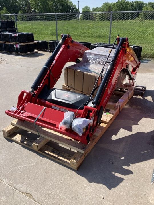 2024 Massey Ferguson FL4124 Equipment Image0