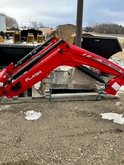 Image of Massey Ferguson FL4124 equipment image 3