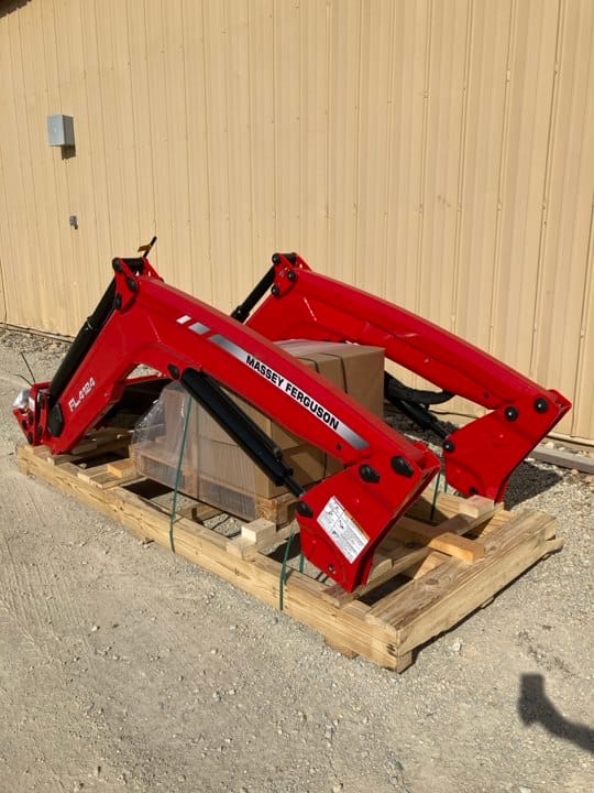 2024 Massey Ferguson FL4124 Equipment Image0