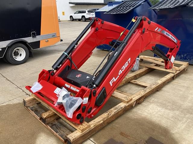 Image of Massey Ferguson FL4327 equipment image 2