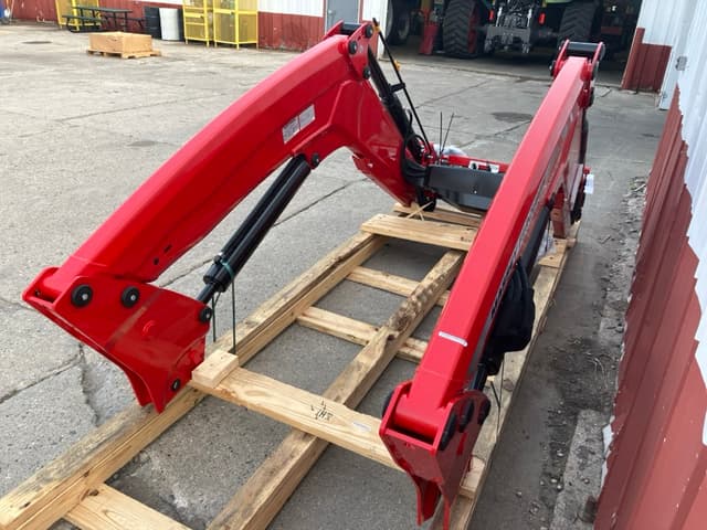 Image of Massey Ferguson FL4327 equipment image 2